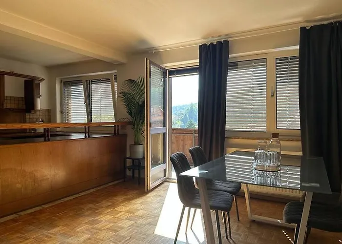 Geraeumige Rustikale Tiroler 1-8 Personen